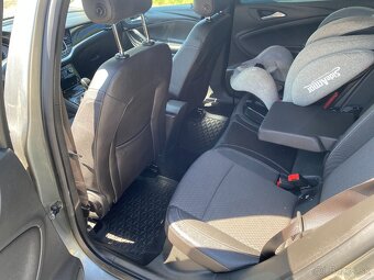 Opel Astra Sport Tourer 2016 1,4 Turbo 110 kw - 10