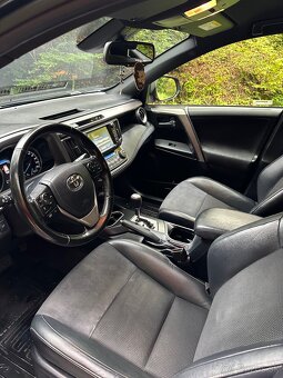 Toyota Rav4 Hybrid - 10