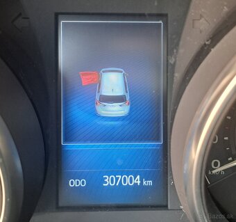 Toyota Auris 1,6 benzin, kup SR-2018,slusna vybava - 10