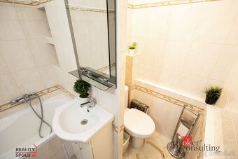 V ponuke priestranný 1izbový byt na THK v blízkosti centra m - 10