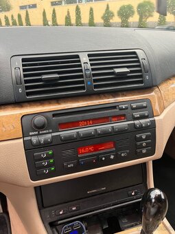 BMW E46 330i - 10