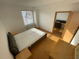 2-izbový, zariadený byt s balkónom v Panoráme - 10