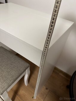 Kozmetický stolik - 10