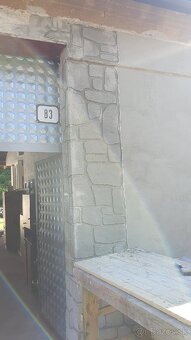 Omietky umely kamen - 10