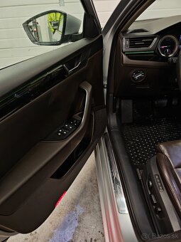 Škoda Superb combi 2.0tdi 4x4 - 10