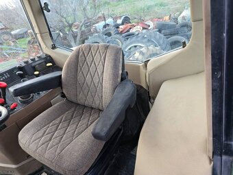 JOHN DEERE 6600 TRAKTOR - 10