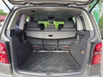 Predám VW Touran 1.9TDI 77kw 2009 250 000km - 10