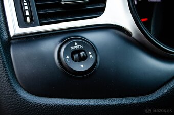 Kia Cee´d 1.4 CVVT Team Slovakia Edition - 10