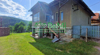 Rodinný dom v obci Vlachovo - Cena dohodou - NA PREDAJ - 10