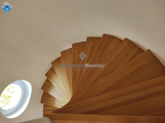 Na prenájom luxusný rodinný dom s nádherným výhľadom Nitra - - 10