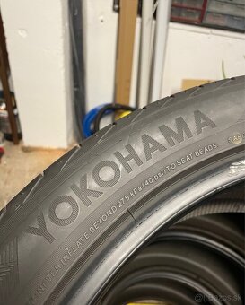 Yokohama 285/40 R21 letné - 10