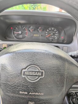 Nissan Terrano II - 10