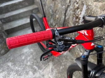 Canyon LUX CF SL 7.0 - 10