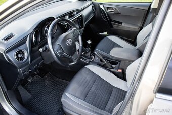 Toyota Auris Touring Sports 1.6 Valvematic, 97kW (2017) - 10