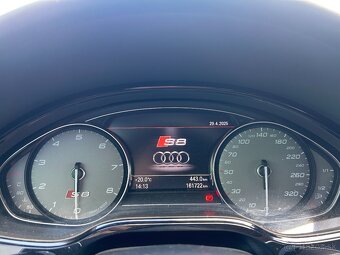 Audi S8 PLUS Quattro AT8 (605k) - 10