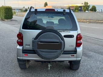 JEEP CHEROKEE 2.5 CRD SPORT - 10