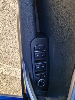 KIA Ceed SW 1.6 CRDi MHEV Gold - 10