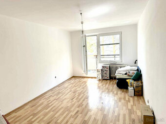 Nová ponuka slnečného 2 izb. bytu s balkónom 65m2 na ul. J.B - 10