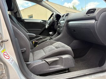 Vw golf 6 benzín highline Automat - 10