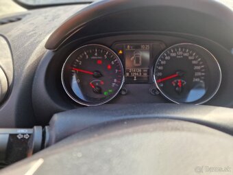 Nissan qashqai +2 - 10