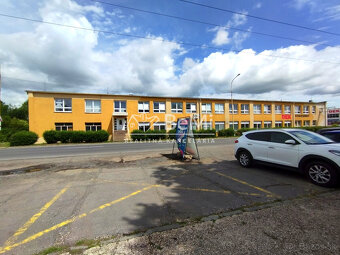 Kancelársky/prevádzkový priestor na prenájom-Lučenec - 10