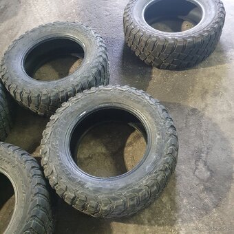 Predám BFgoodrich 265/65 R 17 - 10