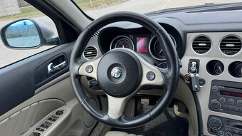 Alfa Romeo 159 1.9 JTD Medium - 10