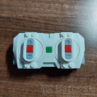 Lego doplnky ku vlakom, elektronika - motory, svetlá, káble - 10
