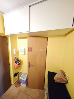 Predaj: 2 izbový byt s loggiou 63 m2 Sásová - 10