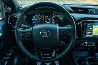 Toyota Hilux DC 2.8 I D-4D Invincible 4x4 A/T - 10