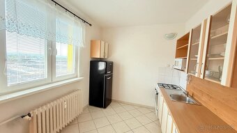 EXKLUZÍVNA PONUKA – Priestranný 1-izbový byt s výhľadom na N - 10
