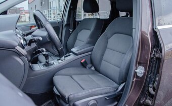 Mercedes-Benz B trieda 180 d - 10