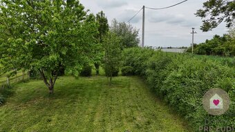 Veľký priestranný pozemok o rozlohe 7745 m2 s RD, Jelka - 10