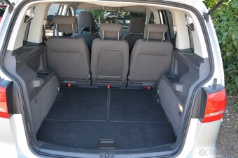 Volkswagen Touran 1.60TDI , 1. majiteľ, Sr, automat, 7miest - 10