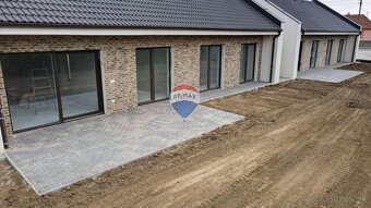 Novostavba 2x 4-izb RD s terasou v tichom prostredí obce Rak - 10