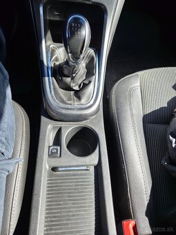 Opel Astra J 1.4 Turbo - 10