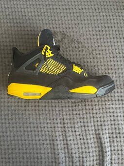 Nike Air Jordan 4 Yellow Thunder - 10