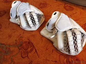 Brankárska lapačka Bauer Vapor Hyperlite (1. rada), 2 kusy - 10