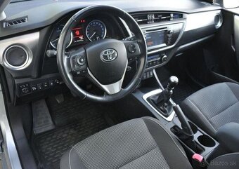 Toyota Auris 1,6I ČR KEYLESS 2xKOLA KAMERA 97 kw - 10