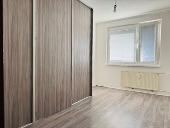 ZNÍŽENÁ CENA na predaj 3-izbový byt po čiast. rekonštrukcii - 10