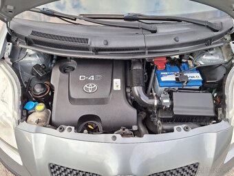 Toyota Yaris 1,4D-4D AUTOMAT - 10