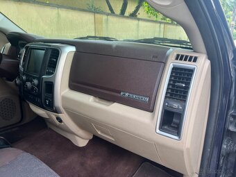 Predám Dodge RAM 1500 Big Horn - 10