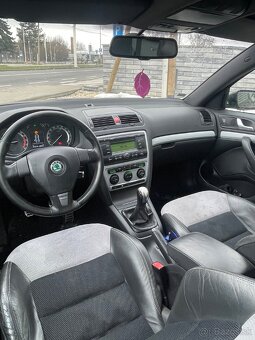Škoda Octavia RS 2.0TDI - 10