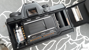 CONTAX Aria - telo (na opravu,diely) - 10