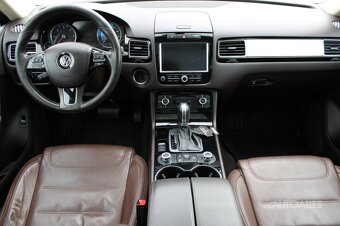 Volkswagen Touareg 3,0 TDi V6 176 kW 4 MOTION - 10