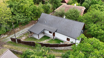 REKREAČNÁ CHATA V KRÁSNOM PROSTREDÍ OBCE HRABIČOV - 10