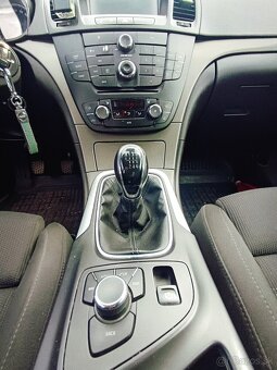 Opel Insignia - 10