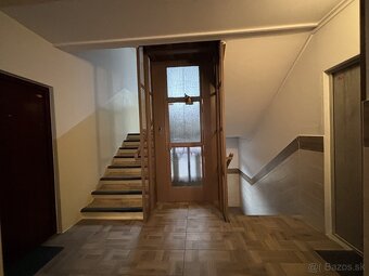 PREDAJ, SLNEČNÝ 2 IZBOVÝ BYT POPRAD - 10