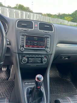 Volkswagen Golf VI GTI 2.0TSI - 10