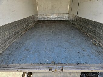 Mercedes - Benz Atego chladiarenska nadstavba s čelom - 10